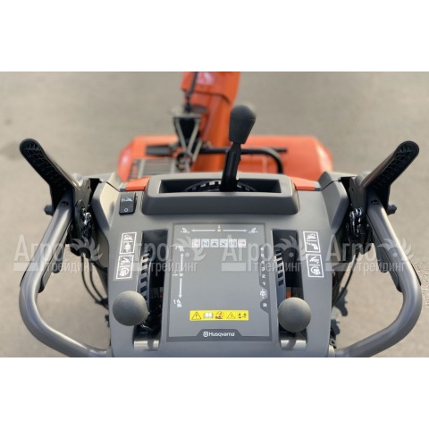 Снегоуборщик Husqvarna ST 230P в Москве